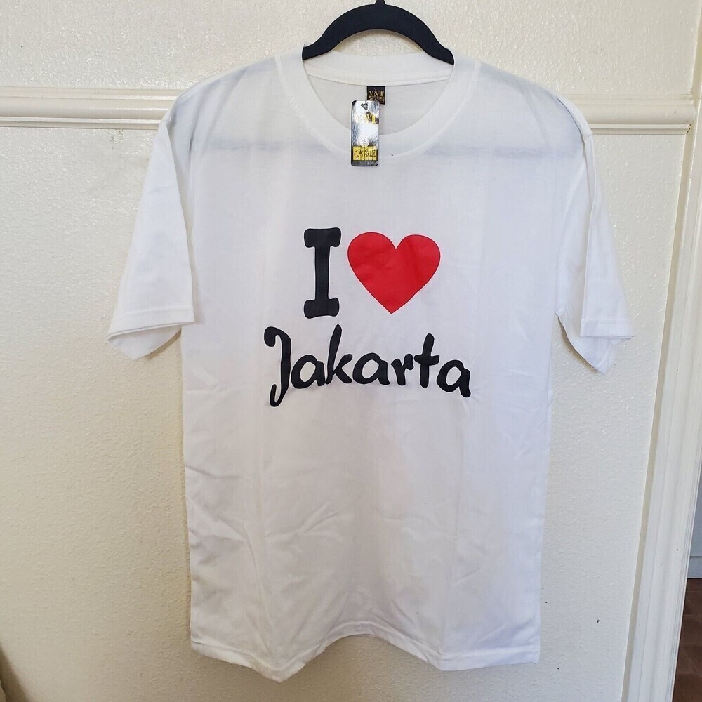 I Heart Jakarta White T-shirt Heart has embossed design VNT Unisex Sz XL NWT